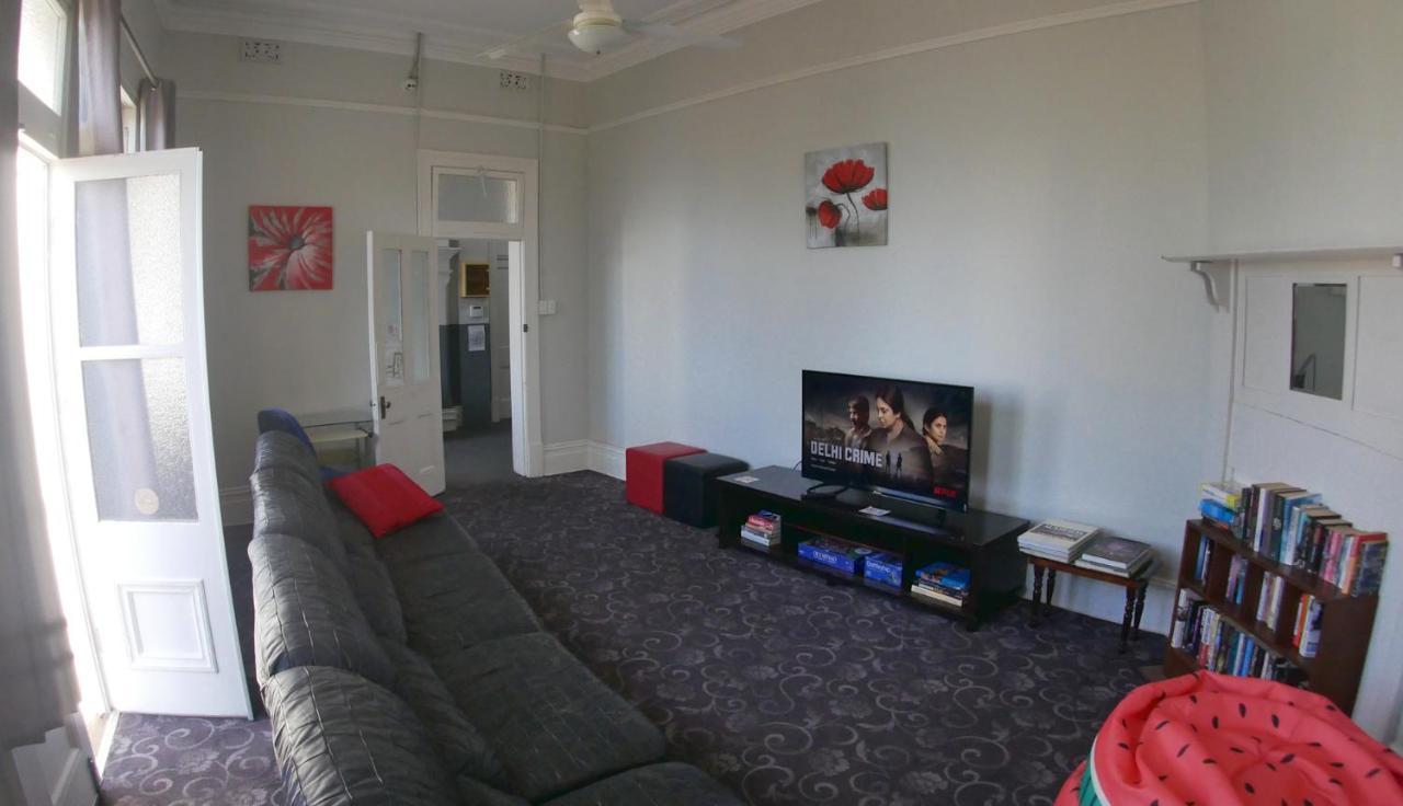 Хостел Geraldton Backpackers Екстер'єр фото