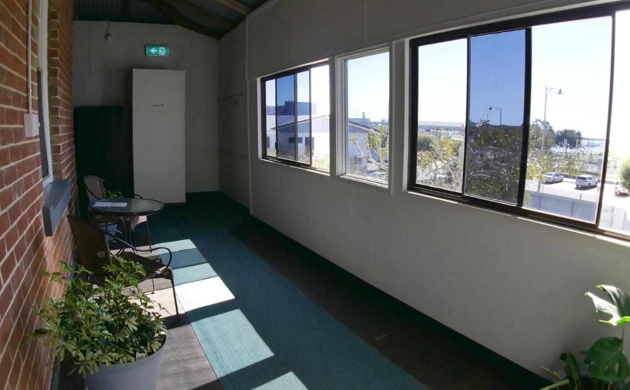 Хостел Geraldton Backpackers Екстер'єр фото