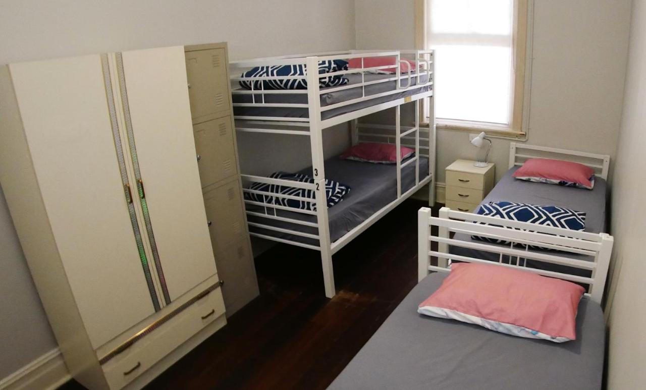 Хостел Geraldton Backpackers Екстер'єр фото